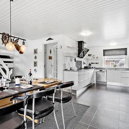 Holiday home Lovely In With Wifi *